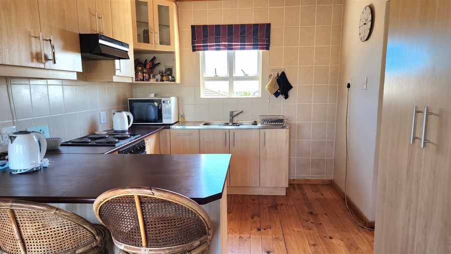 5 Bedroom Property for Sale in Country Club Western Cape
